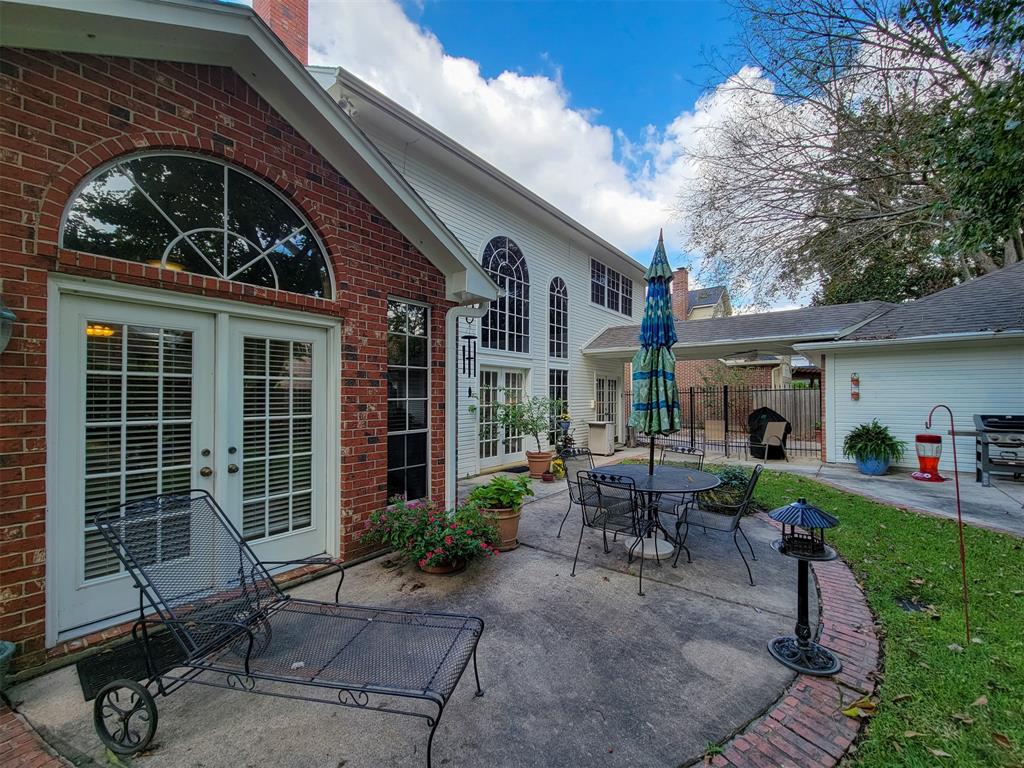 2018 2 Island Oak Street, Houston, Texas 77062, 4 Bedrooms Bedrooms, 10 Rooms Rooms,3 BathroomsBathrooms,Single-family,For Sale,Island Oak,55029896