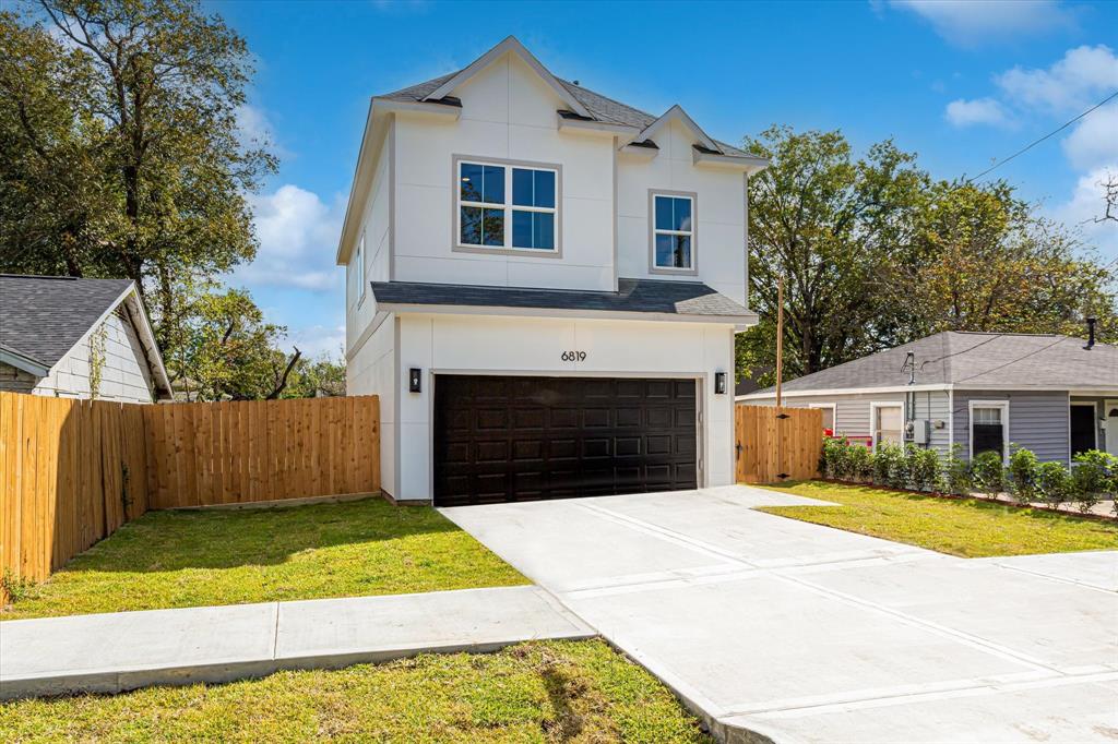 6819 2 Saint Augustine Street, Houston, Texas 77021, 3 Bedrooms Bedrooms, 6 Rooms Rooms,2 BathroomsBathrooms,Single-family,For Sale,Saint Augustine,35196897