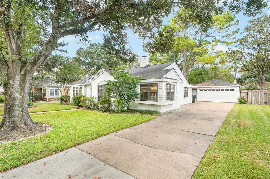 2407 1 Eaglerock Drive, Houston, Texas 77080, 3 Bedrooms Bedrooms, 8 Rooms Rooms,2 BathroomsBathrooms,Single-family,For Sale,Eaglerock,37250528