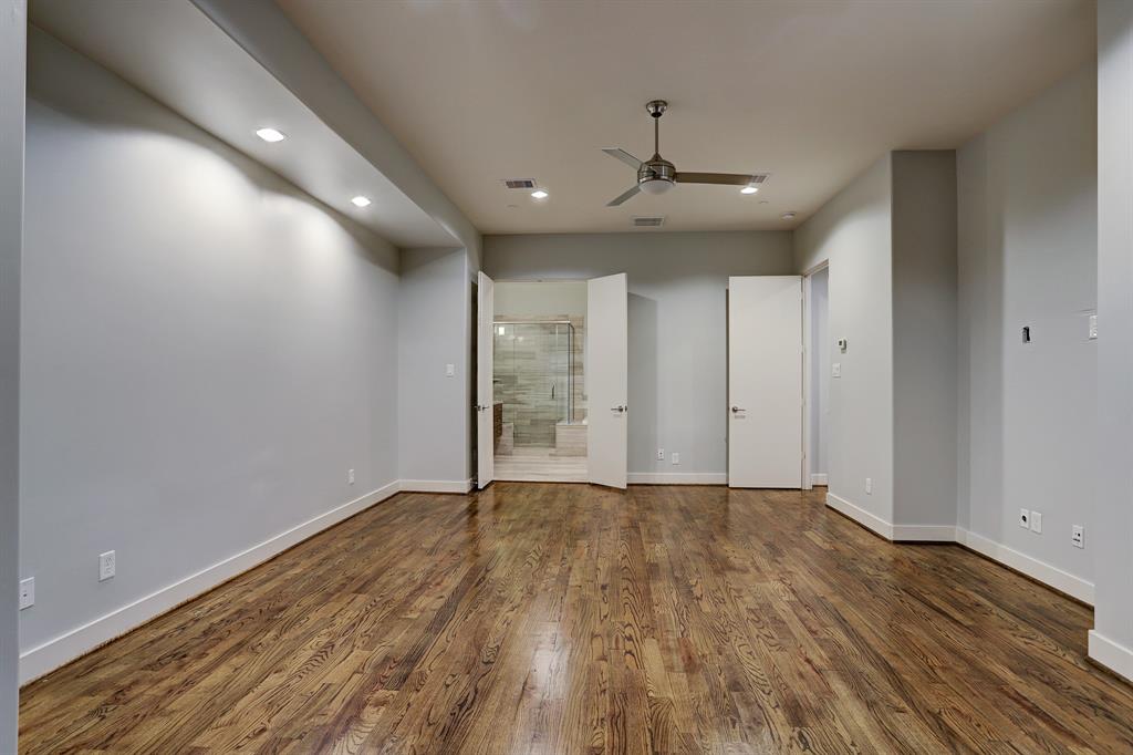 2708 4 Capitol Street, Houston, Texas 77003, 4 Bedrooms Bedrooms, 10 Rooms Rooms,3 BathroomsBathrooms,Townhouse/condo,For Sale,Capitol,76011161