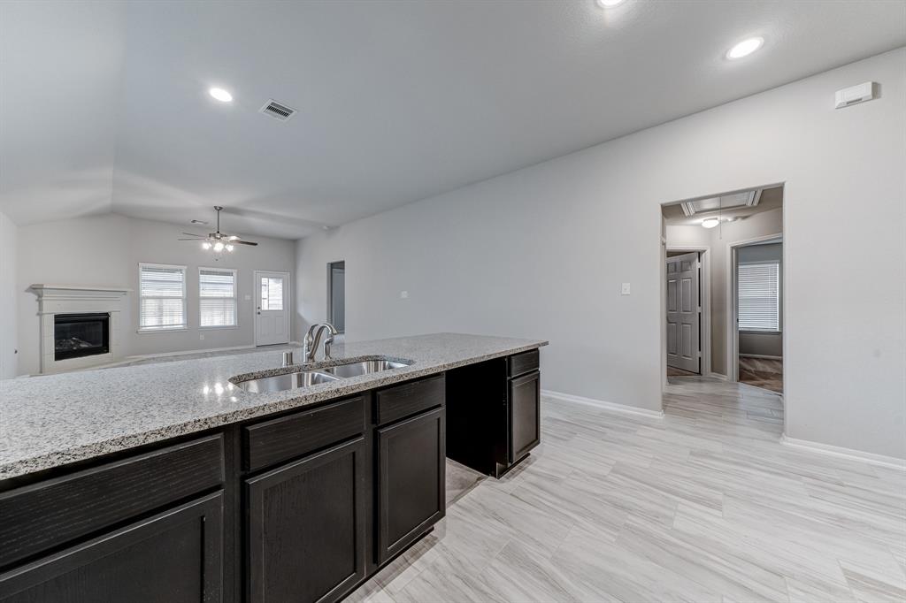 2702 1 Golden Hills Court, Fresno, Texas 77545, 4 Bedrooms Bedrooms, 10 Rooms Rooms,3 BathroomsBathrooms,Single-family,For Sale,Golden Hills,78794679