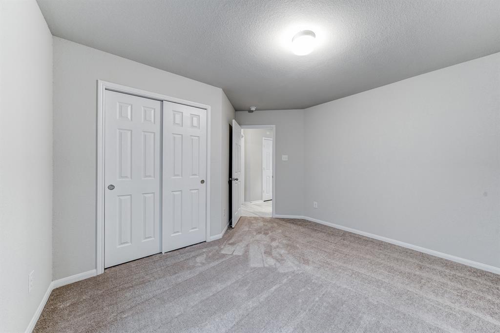 2702 1 Golden Hills Court, Fresno, Texas 77545, 4 Bedrooms Bedrooms, 10 Rooms Rooms,3 BathroomsBathrooms,Single-family,For Sale,Golden Hills,78794679
