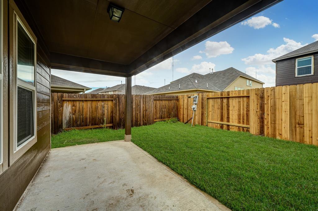 2702 1 Golden Hills Court, Fresno, Texas 77545, 4 Bedrooms Bedrooms, 10 Rooms Rooms,3 BathroomsBathrooms,Single-family,For Sale,Golden Hills,78794679