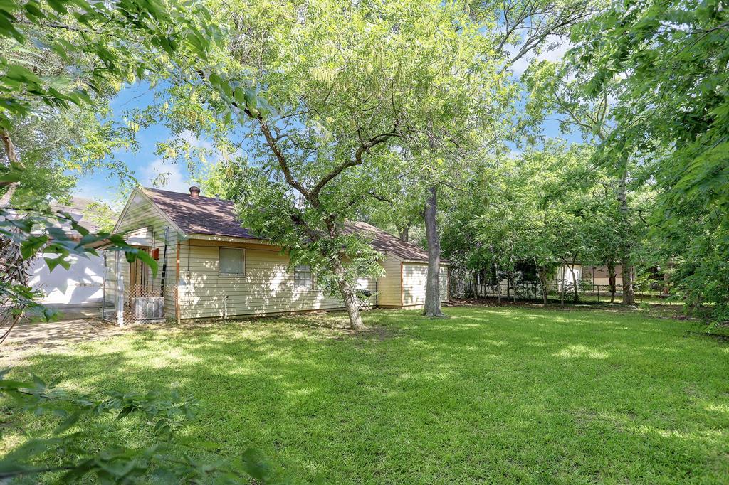 5608 1 Community Drive, Houston, Texas 77005, 2 Bedrooms Bedrooms, 5 Rooms Rooms,1 BathroomBathrooms,Single-family,For Sale,Community,85870661