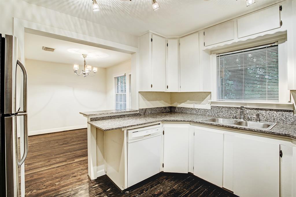 5608 1 Community Drive, Houston, Texas 77005, 2 Bedrooms Bedrooms, 5 Rooms Rooms,1 BathroomBathrooms,Single-family,For Sale,Community,85870661