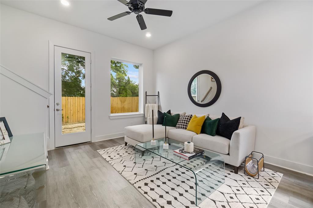 216 2 Oriole Street, Houston, Texas 77018, 3 Bedrooms Bedrooms, 6 Rooms Rooms,2 BathroomsBathrooms,Single-family,For Sale,Oriole,68820571