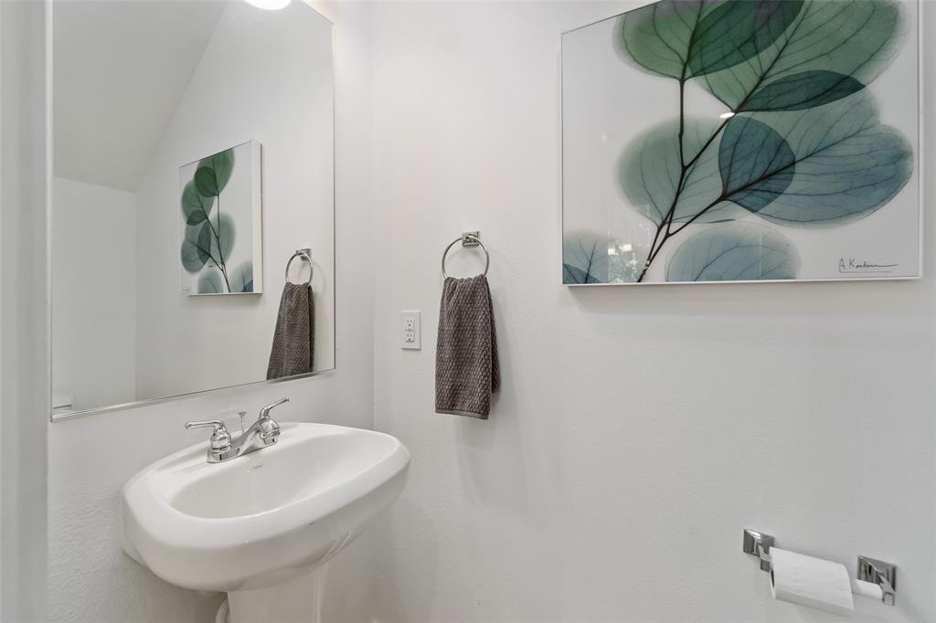 216 2 Oriole Street, Houston, Texas 77018, 3 Bedrooms Bedrooms, 6 Rooms Rooms,2 BathroomsBathrooms,Single-family,For Sale,Oriole,68820571