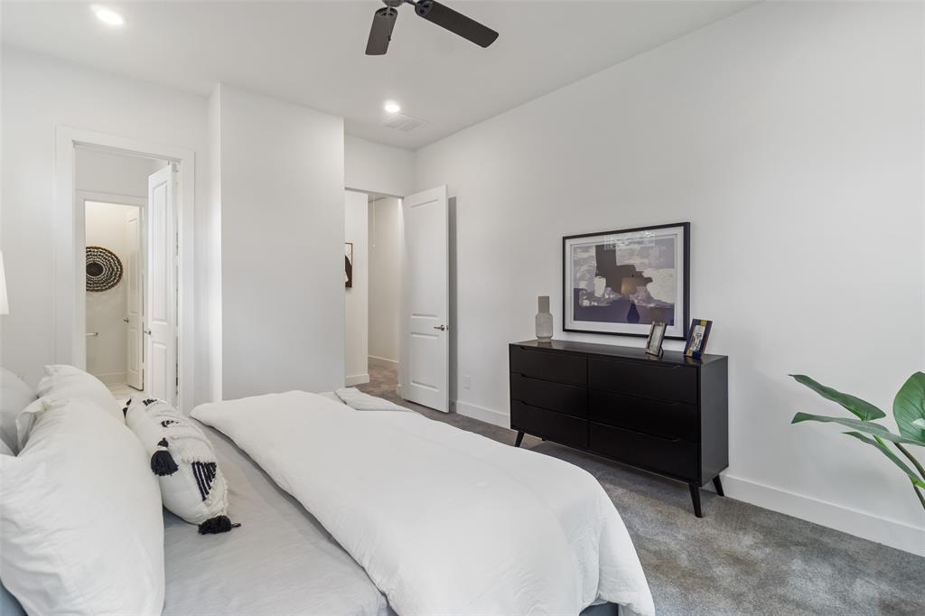 216 2 Oriole Street, Houston, Texas 77018, 3 Bedrooms Bedrooms, 6 Rooms Rooms,2 BathroomsBathrooms,Single-family,For Sale,Oriole,68820571