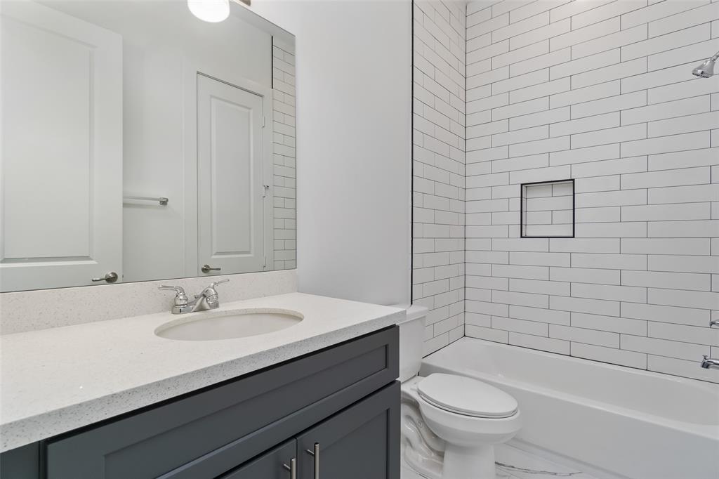 216 2 Oriole Street, Houston, Texas 77018, 3 Bedrooms Bedrooms, 6 Rooms Rooms,2 BathroomsBathrooms,Single-family,For Sale,Oriole,68820571