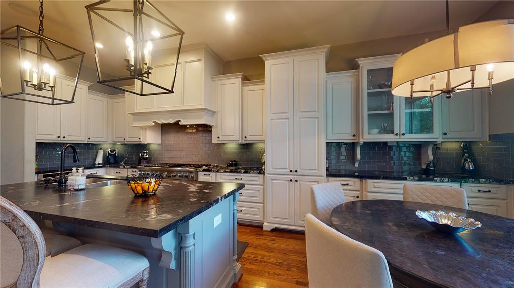 4026 2 Merrick Street, Houston, Texas 77025, 5 Bedrooms Bedrooms, 13 Rooms Rooms,4 BathroomsBathrooms,Single-family,For Sale,Merrick,74424332