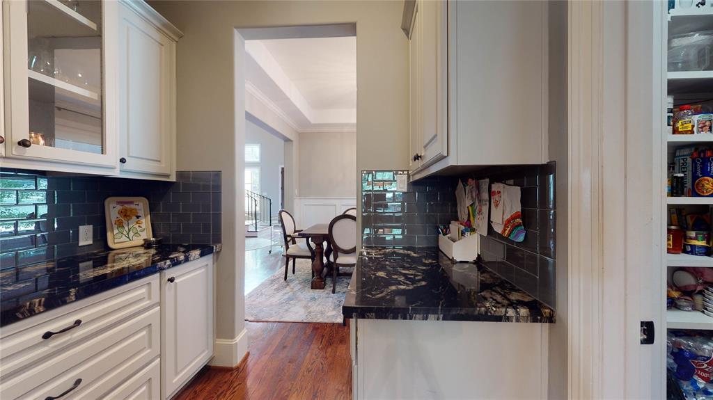 4026 2 Merrick Street, Houston, Texas 77025, 5 Bedrooms Bedrooms, 13 Rooms Rooms,4 BathroomsBathrooms,Single-family,For Sale,Merrick,74424332