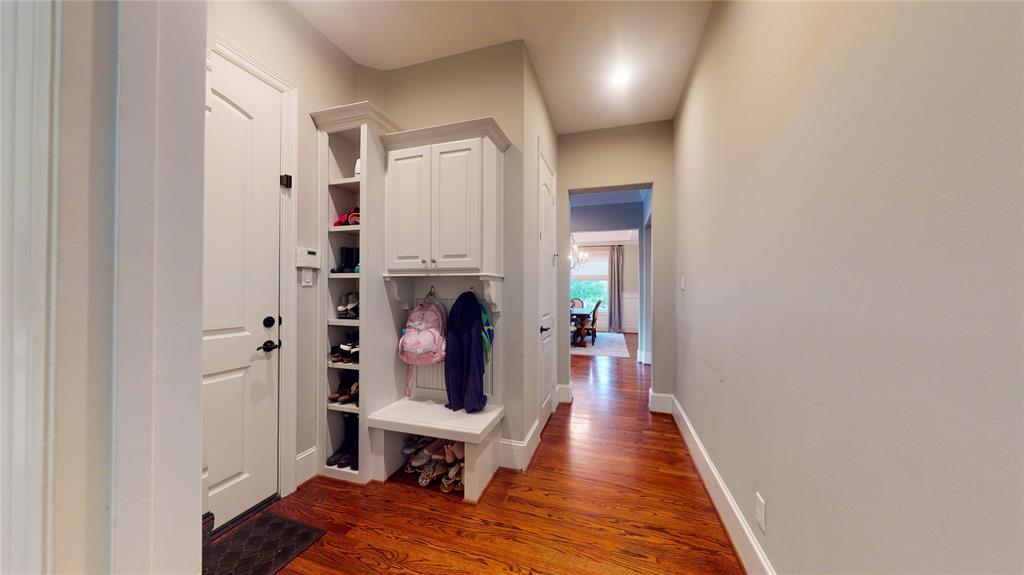 4026 2 Merrick Street, Houston, Texas 77025, 5 Bedrooms Bedrooms, 13 Rooms Rooms,4 BathroomsBathrooms,Single-family,For Sale,Merrick,74424332