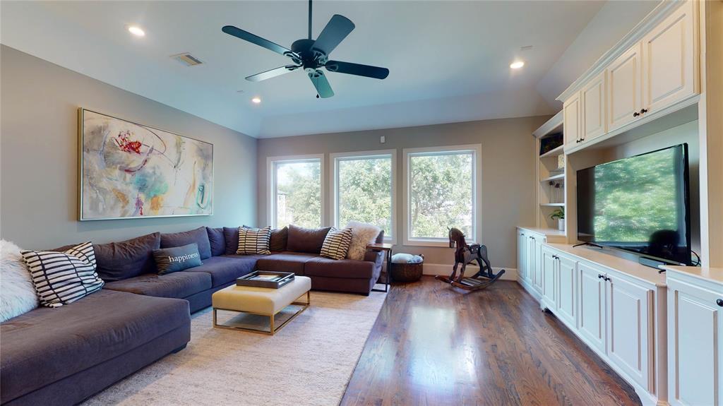 4026 2 Merrick Street, Houston, Texas 77025, 5 Bedrooms Bedrooms, 13 Rooms Rooms,4 BathroomsBathrooms,Single-family,For Sale,Merrick,74424332