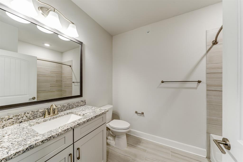 6804 Westview Drive, Houston, Texas 77055, 2 Bedrooms Bedrooms, 7 Rooms Rooms,2 BathroomsBathrooms,Mid/hi-rise Condo,For Sale,OTHER,Westview,79511799