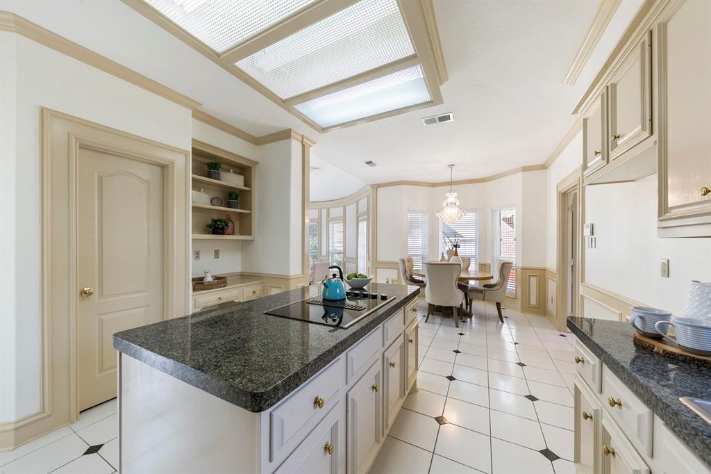 13614 2 Lakeshore Way Court, Houston, Texas 77077, 5 Bedrooms Bedrooms, 5 Rooms Rooms,4 BathroomsBathrooms,Single-family,For Sale,Lakeshore Way,73024446