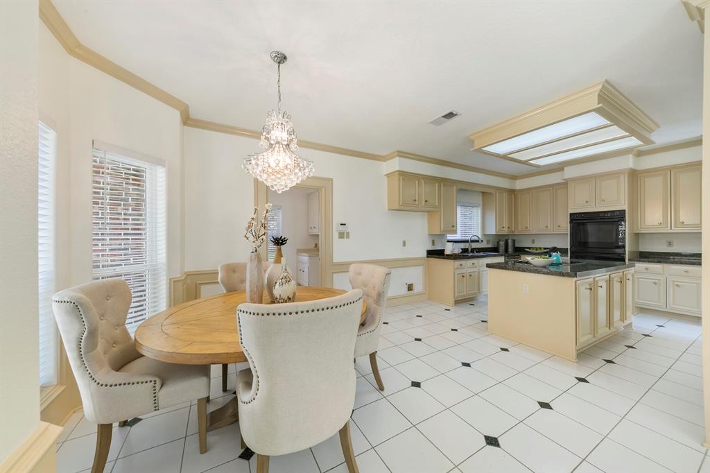 13614 2 Lakeshore Way Court, Houston, Texas 77077, 5 Bedrooms Bedrooms, 5 Rooms Rooms,4 BathroomsBathrooms,Single-family,For Sale,Lakeshore Way,73024446
