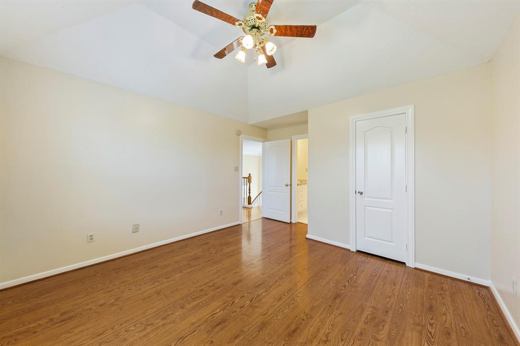 13614 2 Lakeshore Way Court, Houston, Texas 77077, 5 Bedrooms Bedrooms, 5 Rooms Rooms,4 BathroomsBathrooms,Single-family,For Sale,Lakeshore Way,73024446