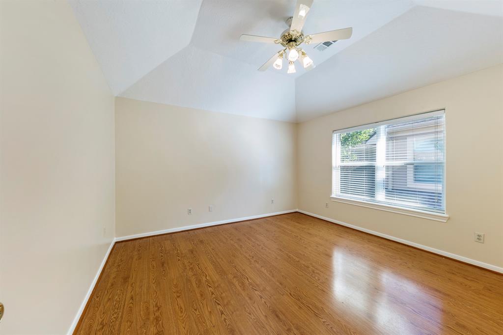 13614 2 Lakeshore Way Court, Houston, Texas 77077, 5 Bedrooms Bedrooms, 5 Rooms Rooms,4 BathroomsBathrooms,Single-family,For Sale,Lakeshore Way,73024446