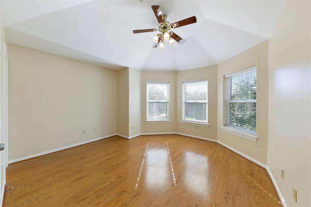 13614 2 Lakeshore Way Court, Houston, Texas 77077, 5 Bedrooms Bedrooms, 5 Rooms Rooms,4 BathroomsBathrooms,Single-family,For Sale,Lakeshore Way,73024446