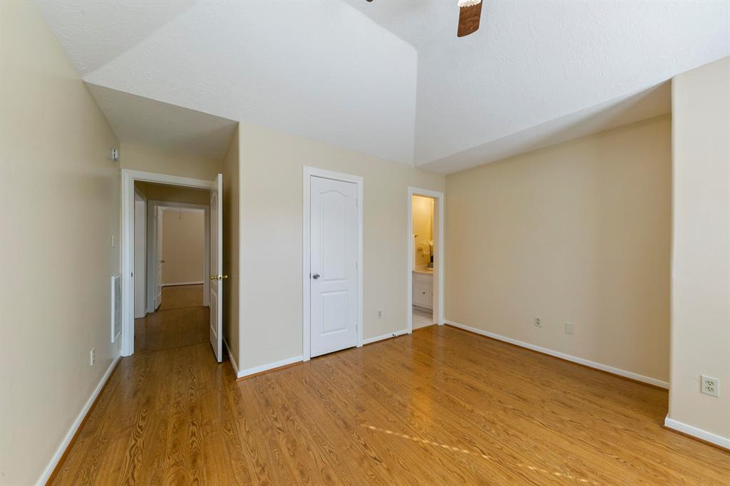 13614 2 Lakeshore Way Court, Houston, Texas 77077, 5 Bedrooms Bedrooms, 5 Rooms Rooms,4 BathroomsBathrooms,Single-family,For Sale,Lakeshore Way,73024446