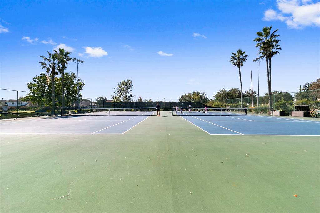 13614 2 Lakeshore Way Court, Houston, Texas 77077, 5 Bedrooms Bedrooms, 5 Rooms Rooms,4 BathroomsBathrooms,Single-family,For Sale,Lakeshore Way,73024446