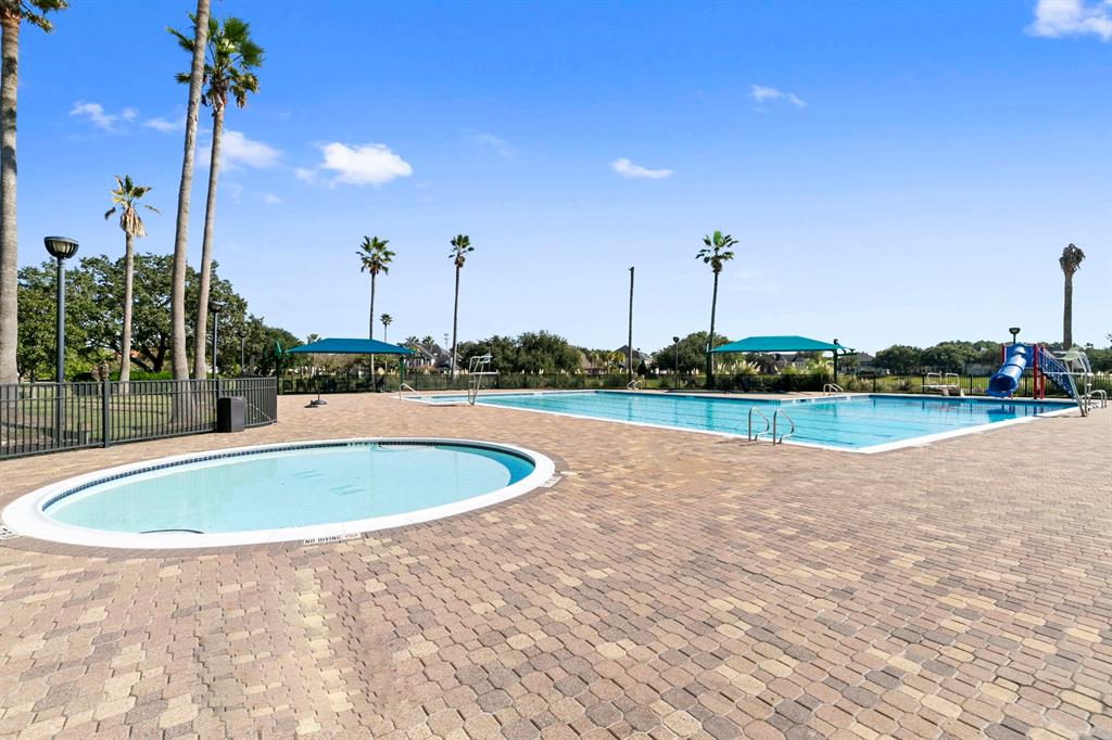 13614 2 Lakeshore Way Court, Houston, Texas 77077, 5 Bedrooms Bedrooms, 5 Rooms Rooms,4 BathroomsBathrooms,Single-family,For Sale,Lakeshore Way,73024446