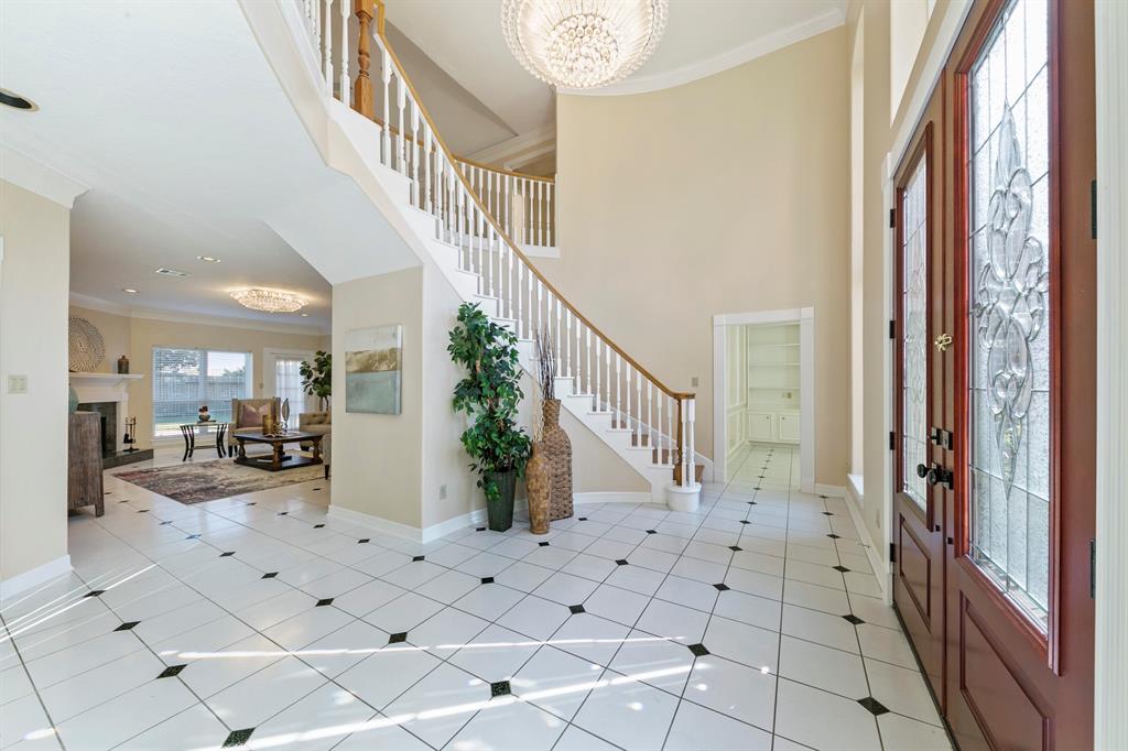 13614 2 Lakeshore Way Court, Houston, Texas 77077, 5 Bedrooms Bedrooms, 5 Rooms Rooms,4 BathroomsBathrooms,Single-family,For Sale,Lakeshore Way,73024446