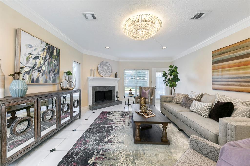 13614 2 Lakeshore Way Court, Houston, Texas 77077, 5 Bedrooms Bedrooms, 5 Rooms Rooms,4 BathroomsBathrooms,Single-family,For Sale,Lakeshore Way,73024446