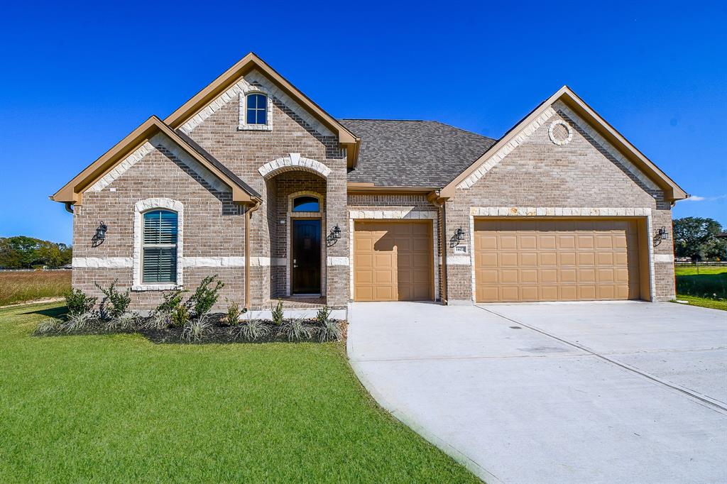 1402 1 Lakeland Circle, Rosharon, Texas 77583, 4 Bedrooms Bedrooms, 11 Rooms Rooms,3 BathroomsBathrooms,Single-family,For Sale,Lakeland,17334705