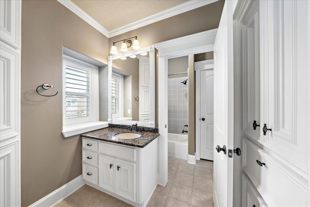 1545 2 Alexander Street, Houston, Texas 77008, 3 Bedrooms Bedrooms, 9 Rooms Rooms,3 BathroomsBathrooms,Single-family,For Sale,Alexander,63074250