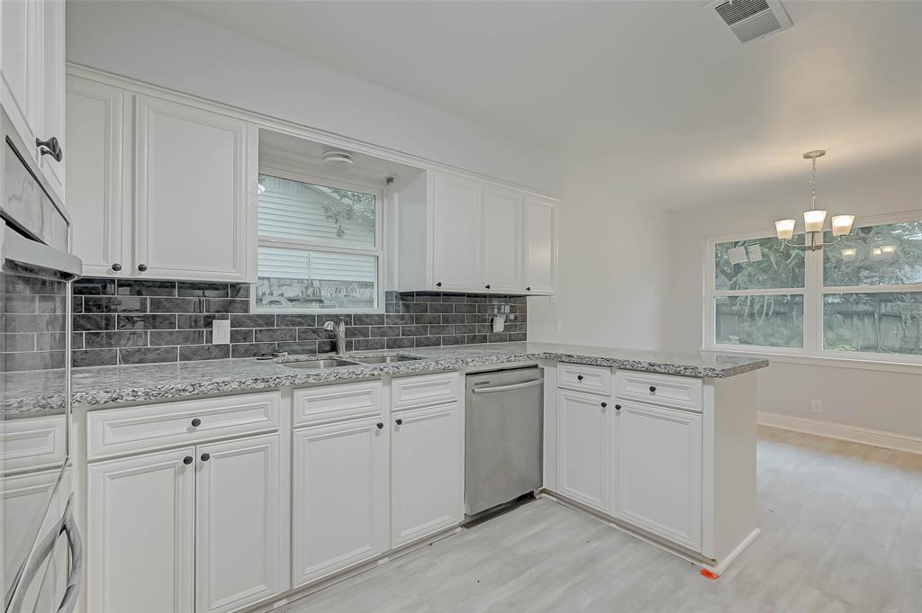 5402 1 Indigo Street, Houston, Texas 77096, 3 Bedrooms Bedrooms, 8 Rooms Rooms,2 BathroomsBathrooms,Single-family,For Sale,Indigo,65630299