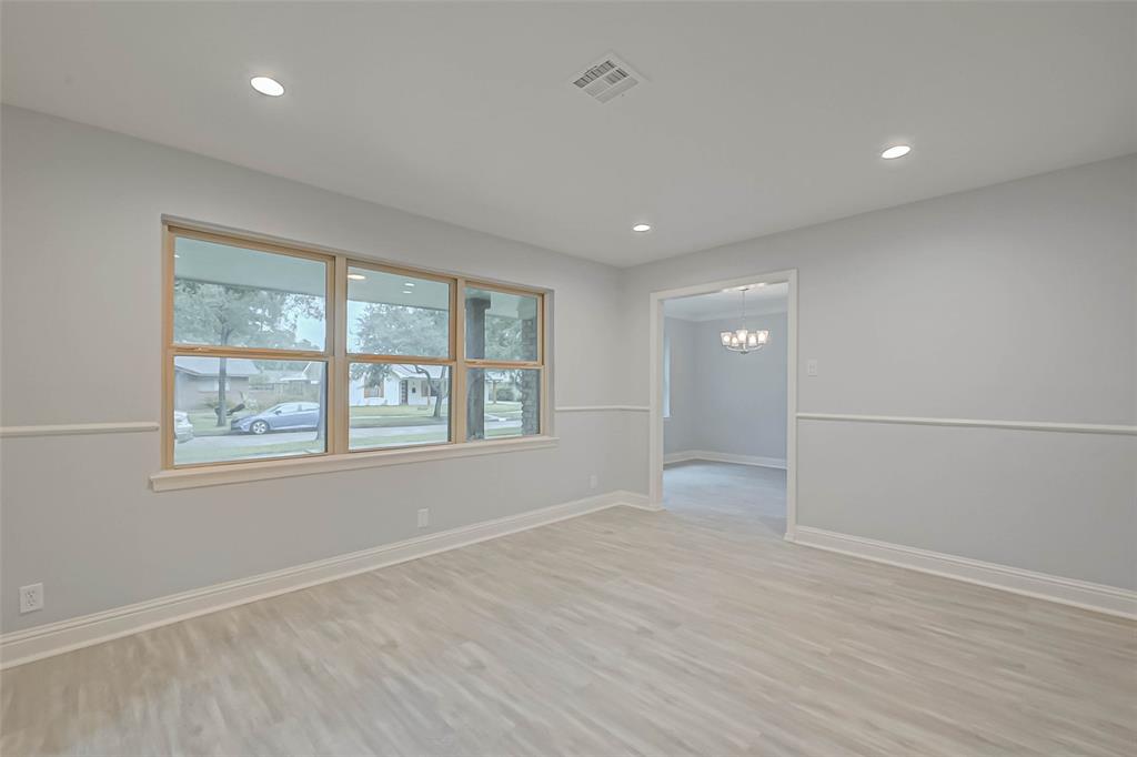 5402 1 Indigo Street, Houston, Texas 77096, 3 Bedrooms Bedrooms, 8 Rooms Rooms,2 BathroomsBathrooms,Single-family,For Sale,Indigo,65630299