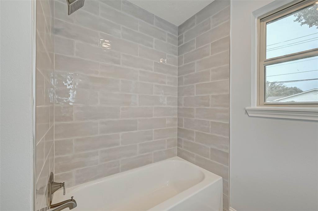 5402 1 Indigo Street, Houston, Texas 77096, 3 Bedrooms Bedrooms, 8 Rooms Rooms,2 BathroomsBathrooms,Single-family,For Sale,Indigo,65630299