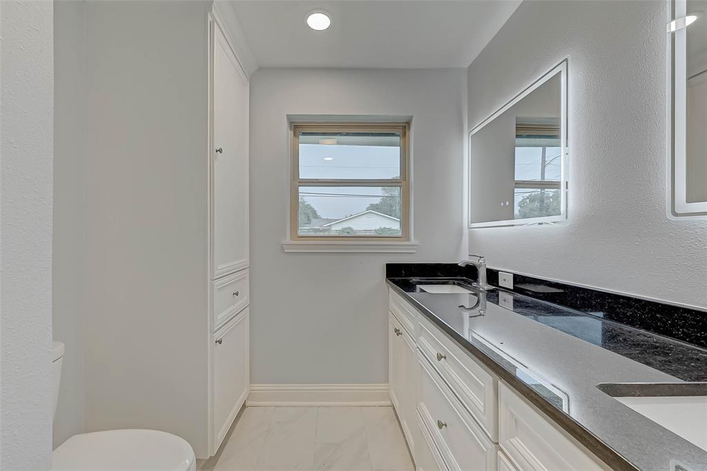 5402 1 Indigo Street, Houston, Texas 77096, 3 Bedrooms Bedrooms, 8 Rooms Rooms,2 BathroomsBathrooms,Single-family,For Sale,Indigo,65630299