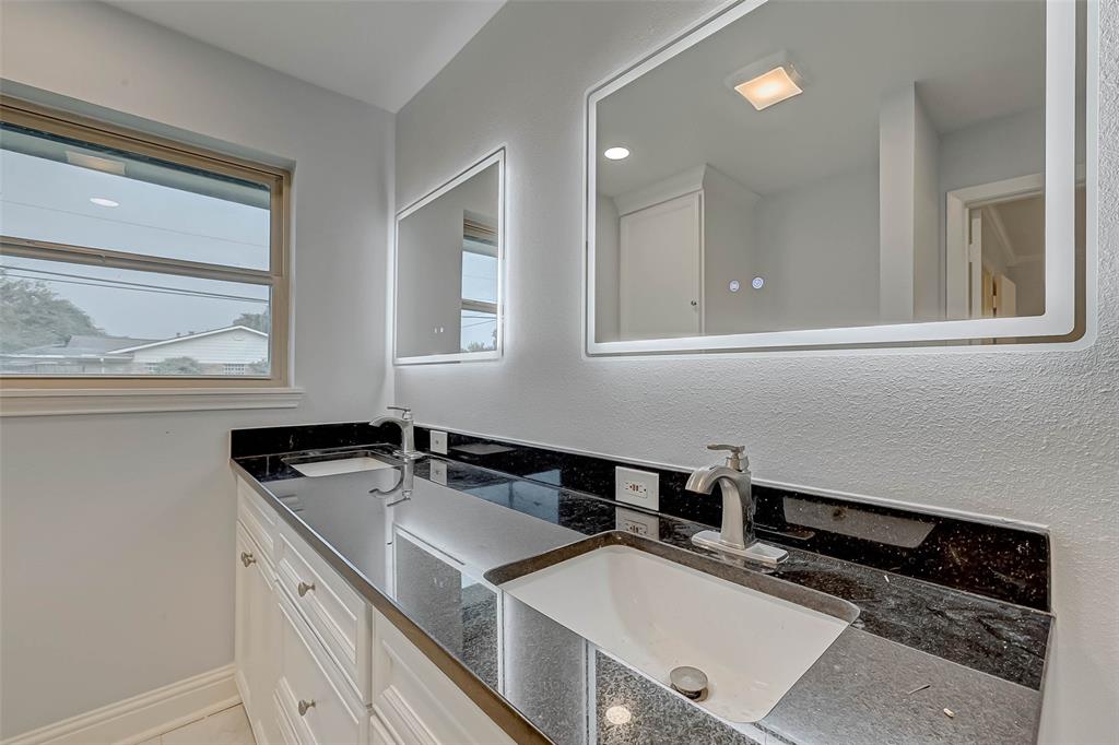 5402 1 Indigo Street, Houston, Texas 77096, 3 Bedrooms Bedrooms, 8 Rooms Rooms,2 BathroomsBathrooms,Single-family,For Sale,Indigo,65630299