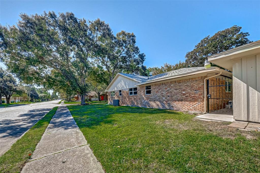 5402 1 Indigo Street, Houston, Texas 77096, 3 Bedrooms Bedrooms, 8 Rooms Rooms,2 BathroomsBathrooms,Single-family,For Sale,Indigo,65630299