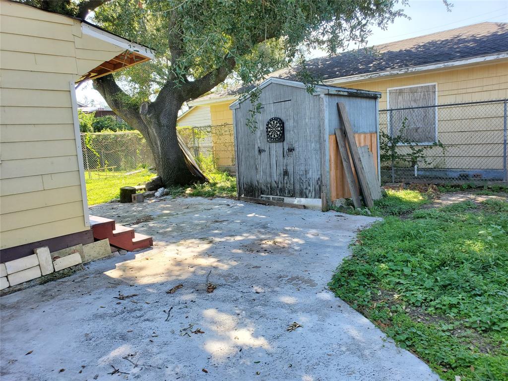 7331 1 Farnsworth Street, Houston, Texas 77022, 4 Bedrooms Bedrooms, 4 Rooms Rooms,2 BathroomsBathrooms,Single-family,For Sale,Farnsworth,63603333