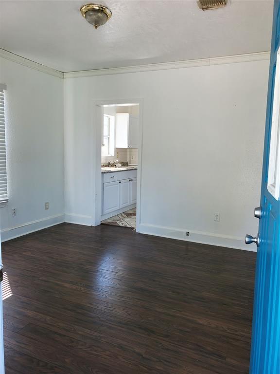 7331 1 Farnsworth Street, Houston, Texas 77022, 4 Bedrooms Bedrooms, 4 Rooms Rooms,2 BathroomsBathrooms,Single-family,For Sale,Farnsworth,63603333