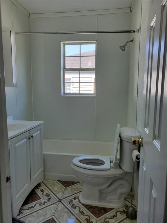 7331 1 Farnsworth Street, Houston, Texas 77022, 4 Bedrooms Bedrooms, 4 Rooms Rooms,2 BathroomsBathrooms,Single-family,For Sale,Farnsworth,63603333