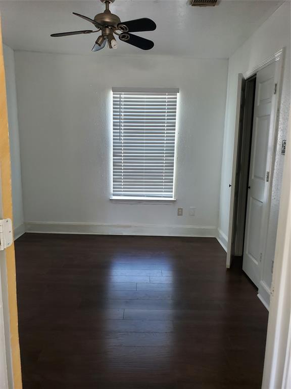 7331 1 Farnsworth Street, Houston, Texas 77022, 4 Bedrooms Bedrooms, 4 Rooms Rooms,2 BathroomsBathrooms,Single-family,For Sale,Farnsworth,63603333