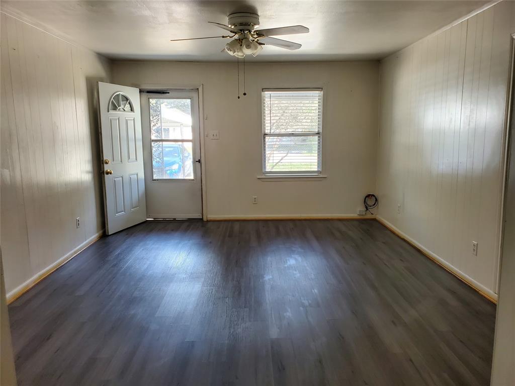 7331 1 Farnsworth Street, Houston, Texas 77022, 4 Bedrooms Bedrooms, 4 Rooms Rooms,2 BathroomsBathrooms,Single-family,For Sale,Farnsworth,63603333