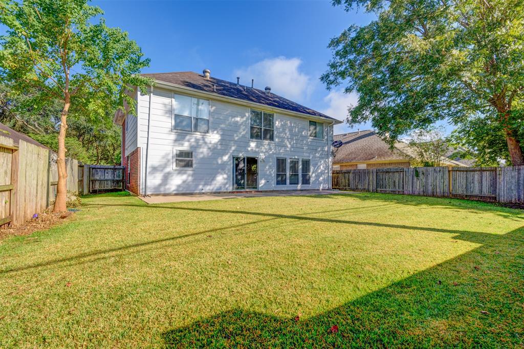 4426 2 Topaz Trail Drive, Sugar Land, Texas 77479, 5 Bedrooms Bedrooms, 7 Rooms Rooms,3 BathroomsBathrooms,Single-family,For Sale,Topaz Trail,23001951