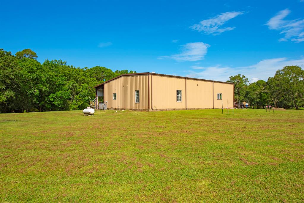 1795 1 County Road 30, Angleton, Texas 77515, 3 Bedrooms Bedrooms, 6 Rooms Rooms,2 BathroomsBathrooms,Single-family,For Sale,County Road 30,56552967
