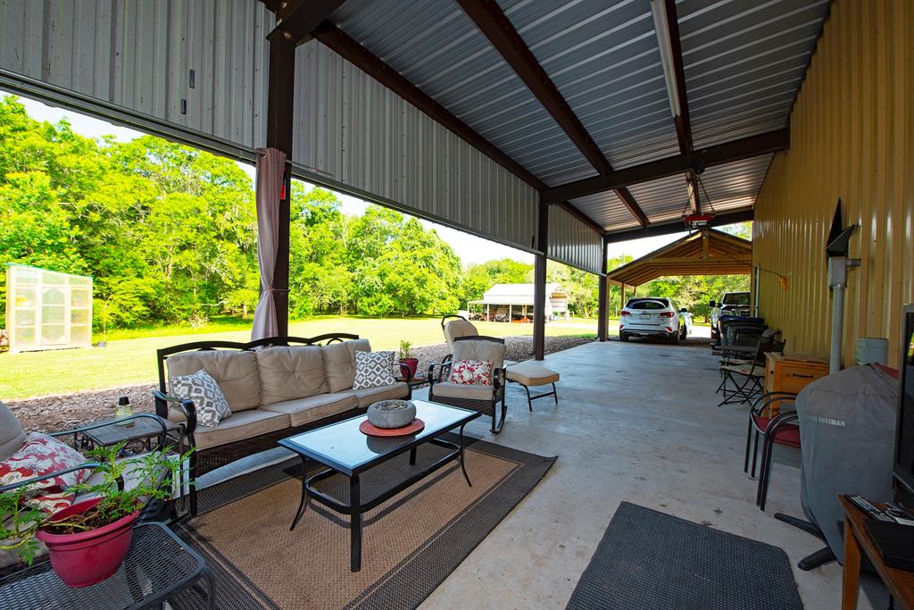 1795 1 County Road 30, Angleton, Texas 77515, 3 Bedrooms Bedrooms, 6 Rooms Rooms,2 BathroomsBathrooms,Single-family,For Sale,County Road 30,56552967