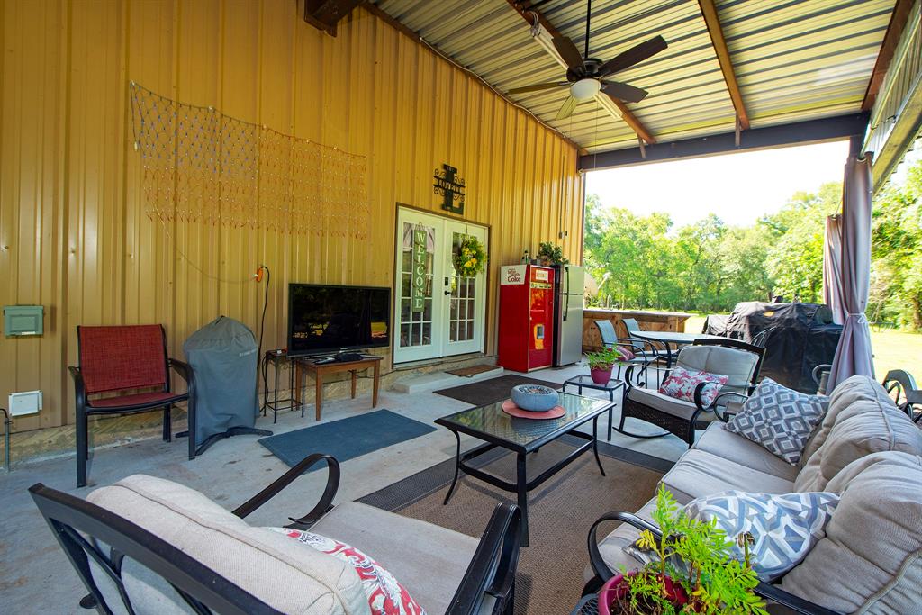 1795 1 County Road 30, Angleton, Texas 77515, 3 Bedrooms Bedrooms, 6 Rooms Rooms,2 BathroomsBathrooms,Single-family,For Sale,County Road 30,56552967