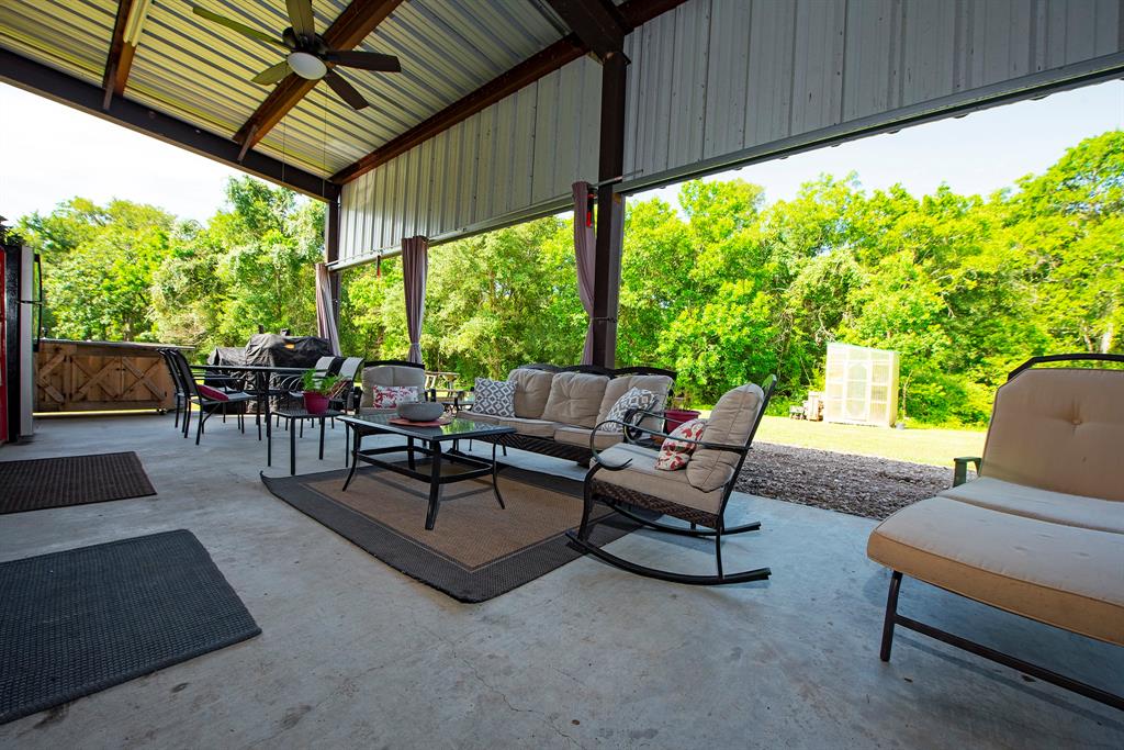 1795 1 County Road 30, Angleton, Texas 77515, 3 Bedrooms Bedrooms, 6 Rooms Rooms,2 BathroomsBathrooms,Single-family,For Sale,County Road 30,56552967