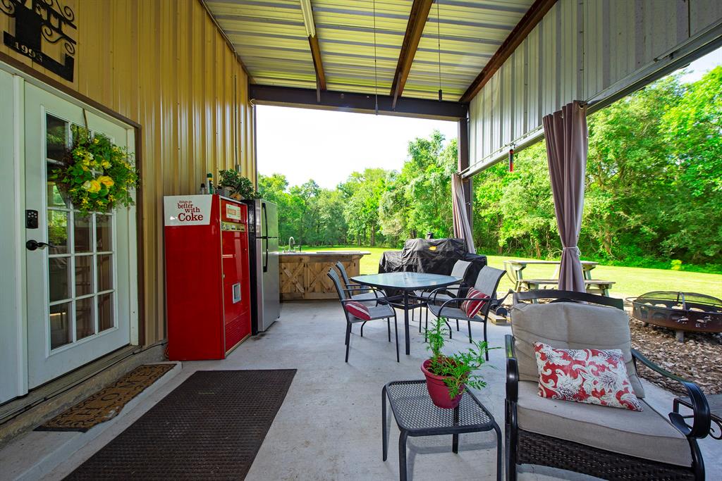 1795 1 County Road 30, Angleton, Texas 77515, 3 Bedrooms Bedrooms, 6 Rooms Rooms,2 BathroomsBathrooms,Single-family,For Sale,County Road 30,56552967