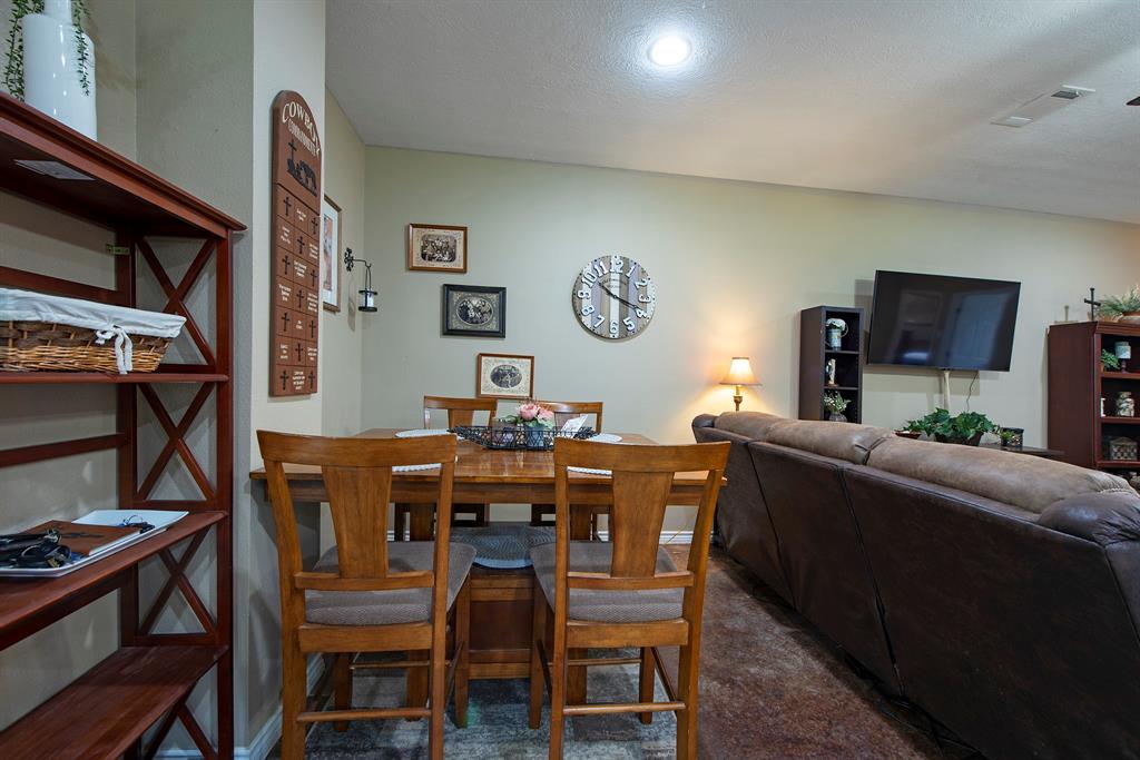 1795 1 County Road 30, Angleton, Texas 77515, 3 Bedrooms Bedrooms, 6 Rooms Rooms,2 BathroomsBathrooms,Single-family,For Sale,County Road 30,56552967