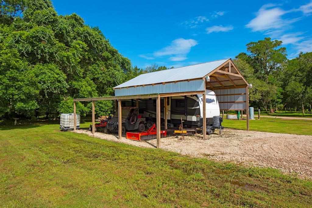 1795 1 County Road 30, Angleton, Texas 77515, 3 Bedrooms Bedrooms, 6 Rooms Rooms,2 BathroomsBathrooms,Single-family,For Sale,County Road 30,56552967