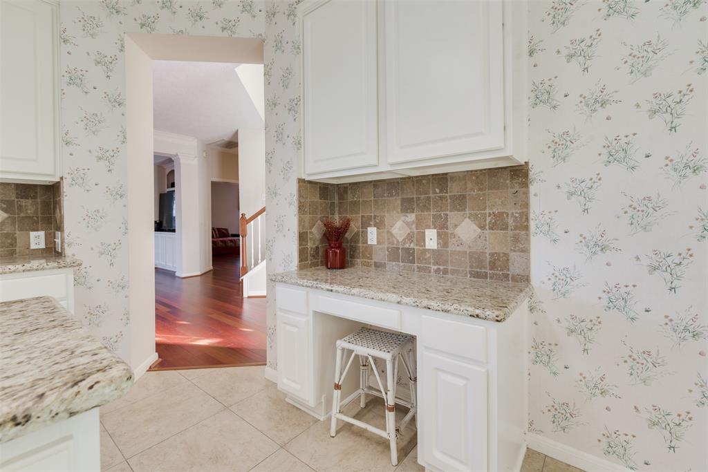 16118 2 Castlegrove Court, Tomball, Texas 77377, 4 Bedrooms Bedrooms, 9 Rooms Rooms,2 BathroomsBathrooms,Single-family,For Sale,Castlegrove,68708168